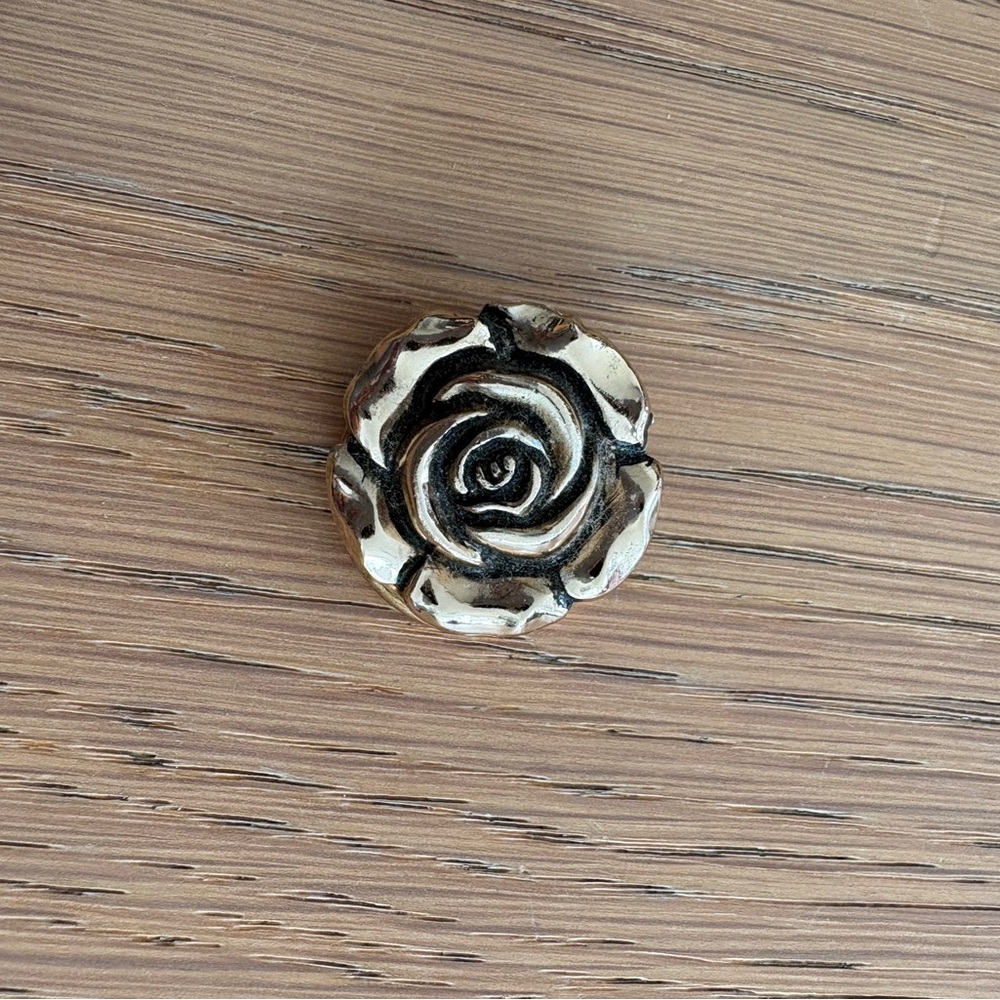 Vintage Gold-Tone Rose Scarf Clip - Picture 9 of 12